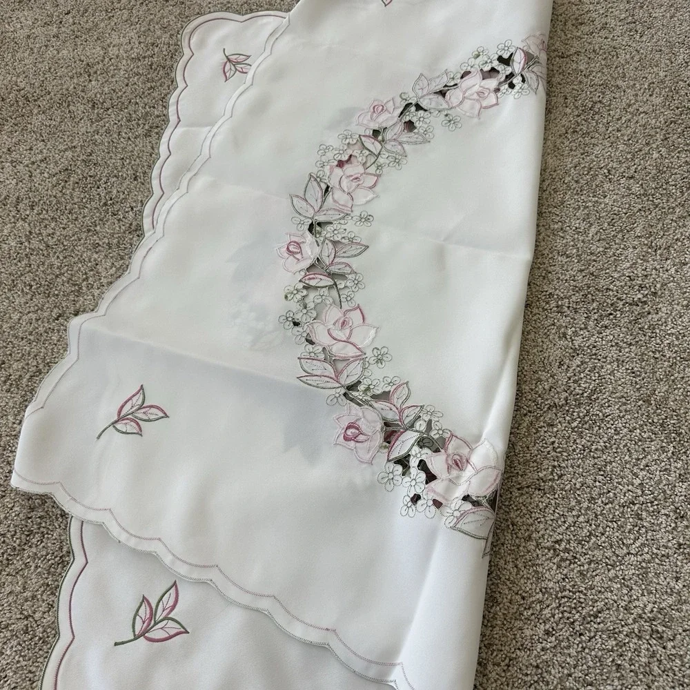 Lot Of 2 Vintage Cutwork Embroidered Floral Poppies Tablecloth Square Satin 33
